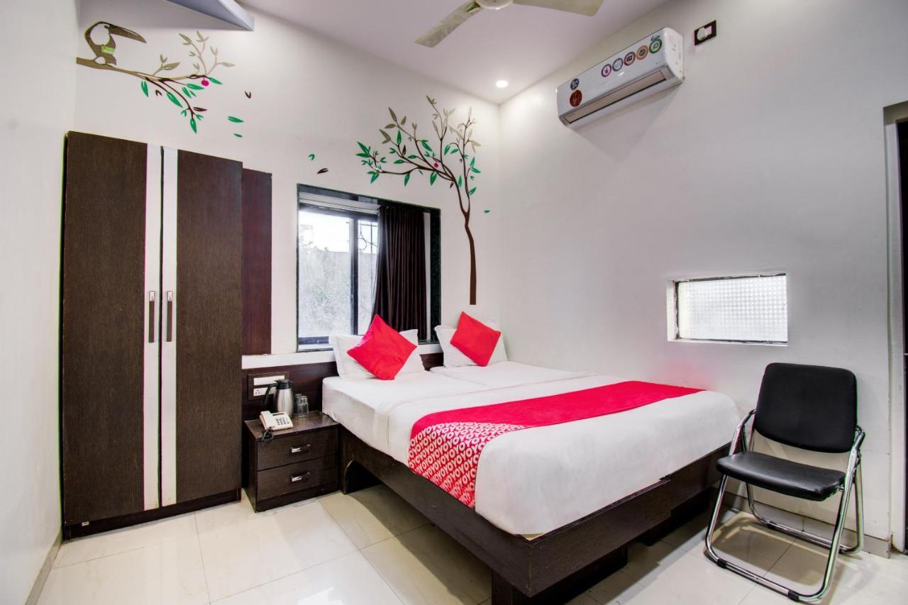 Oyo 11548 Hotel Mrunal Palace Aurangabad  Zewnętrze zdjęcie