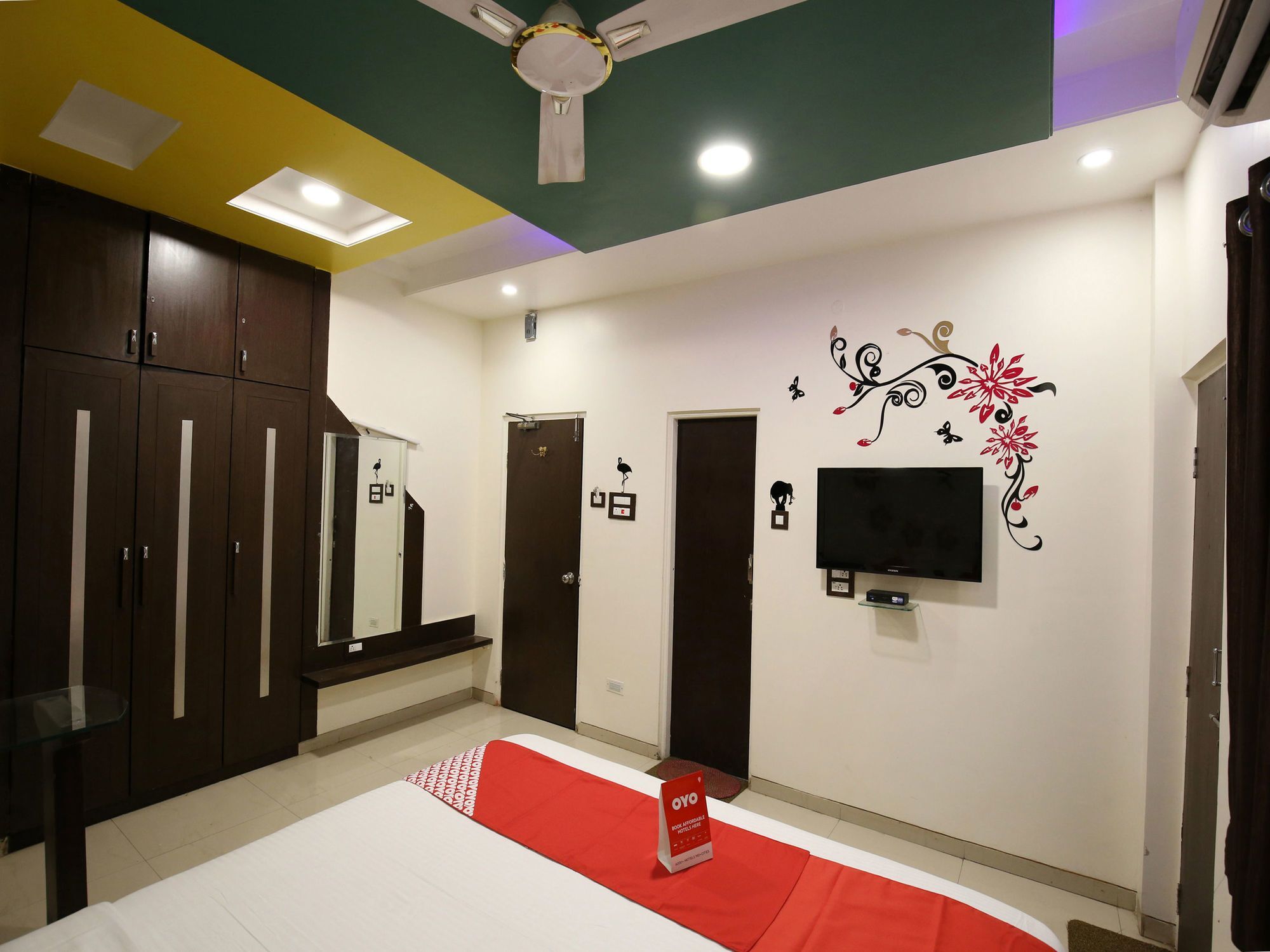 Oyo 11548 Hotel Mrunal Palace Aurangabad  Zewnętrze zdjęcie