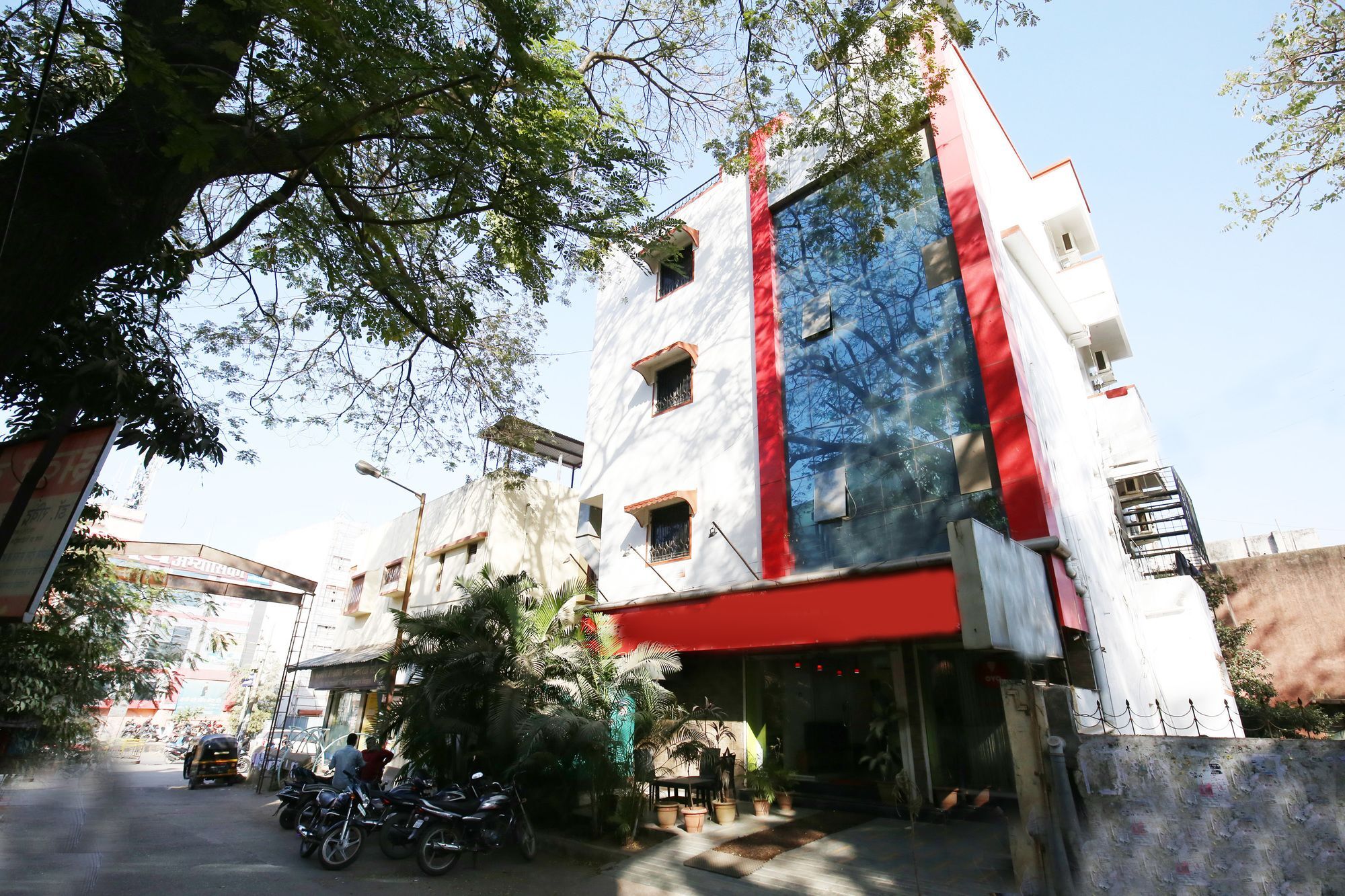 Oyo 11548 Hotel Mrunal Palace Aurangabad  Zewnętrze zdjęcie