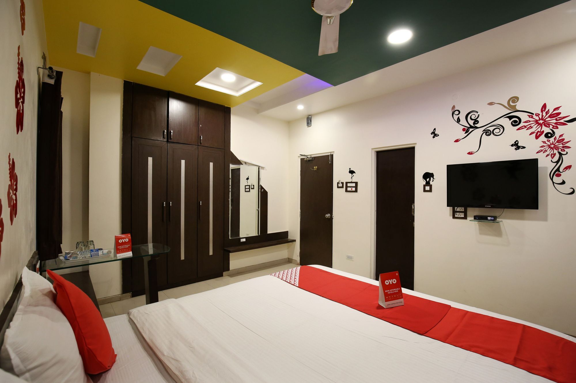 Oyo 11548 Hotel Mrunal Palace Aurangabad  Zewnętrze zdjęcie